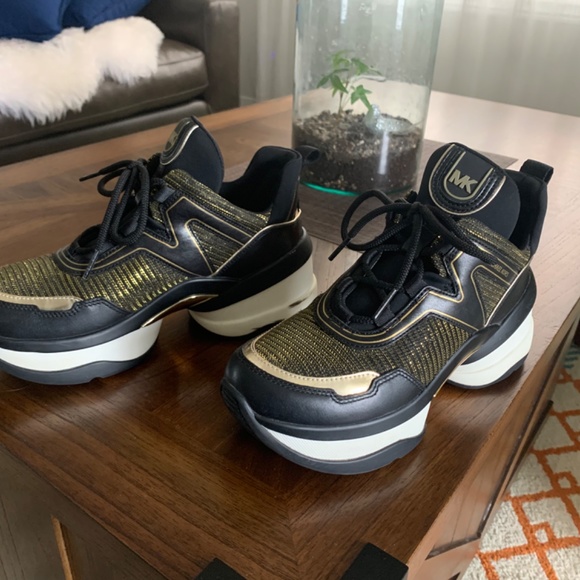 Michael Kors - Picture 7 of 7